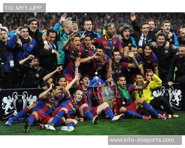 巴萨球迷对阵奥萨苏纳时高喊哈维留下来嘲讽皇马