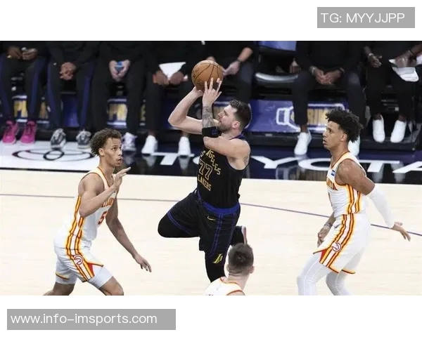 NBA精彩回顾马刺战胜狼队雷霆压制热火勇士轻松战胜黄蜂开拓者力克湖人