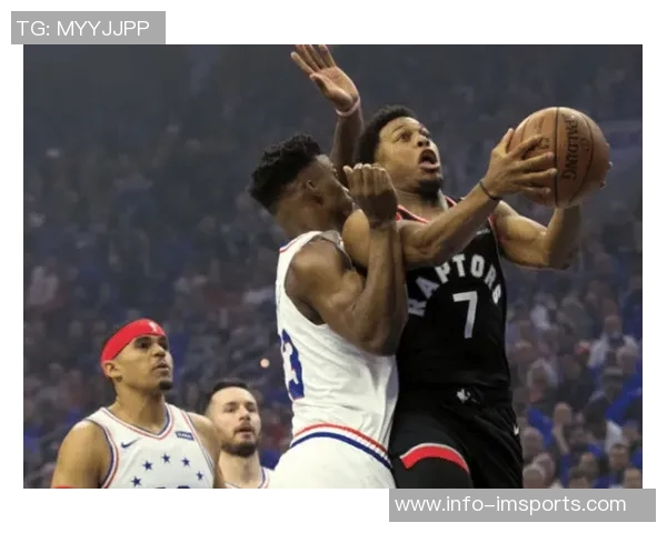 小莫布里复出状态渐入佳境替补出战25分钟贡献14分9板3助